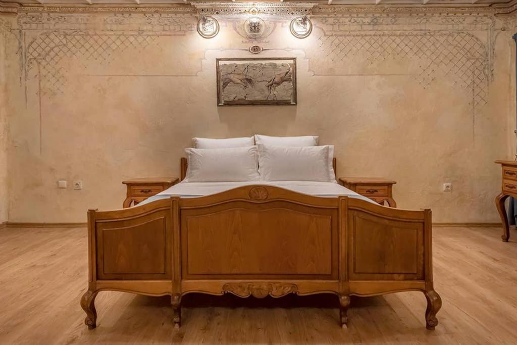 Apartment Beautiful One Bedroom In Old Town Vilnius